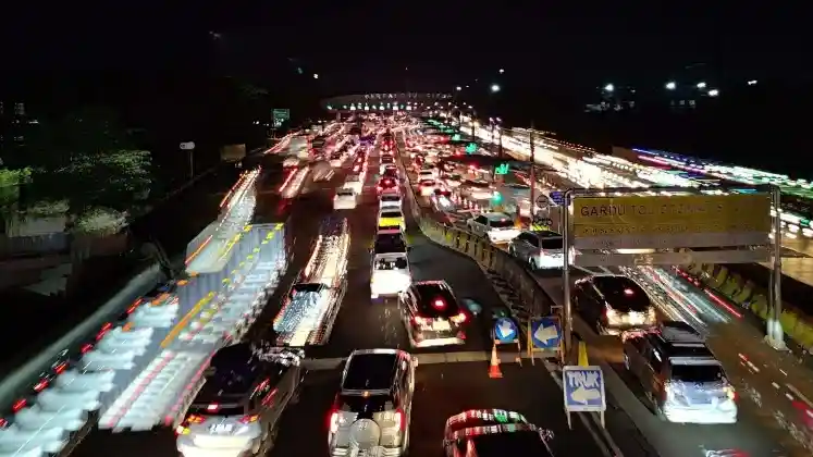 Foto - Jumlah Kendaraan Bermotor Di Jakarta Bulan Ini: 24 Jutaan Unit 
