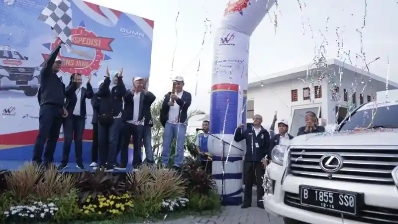 Foto - Tol Trans Jawa Segera Rampung, Jakarta-Surabaya 15 Jam Saja