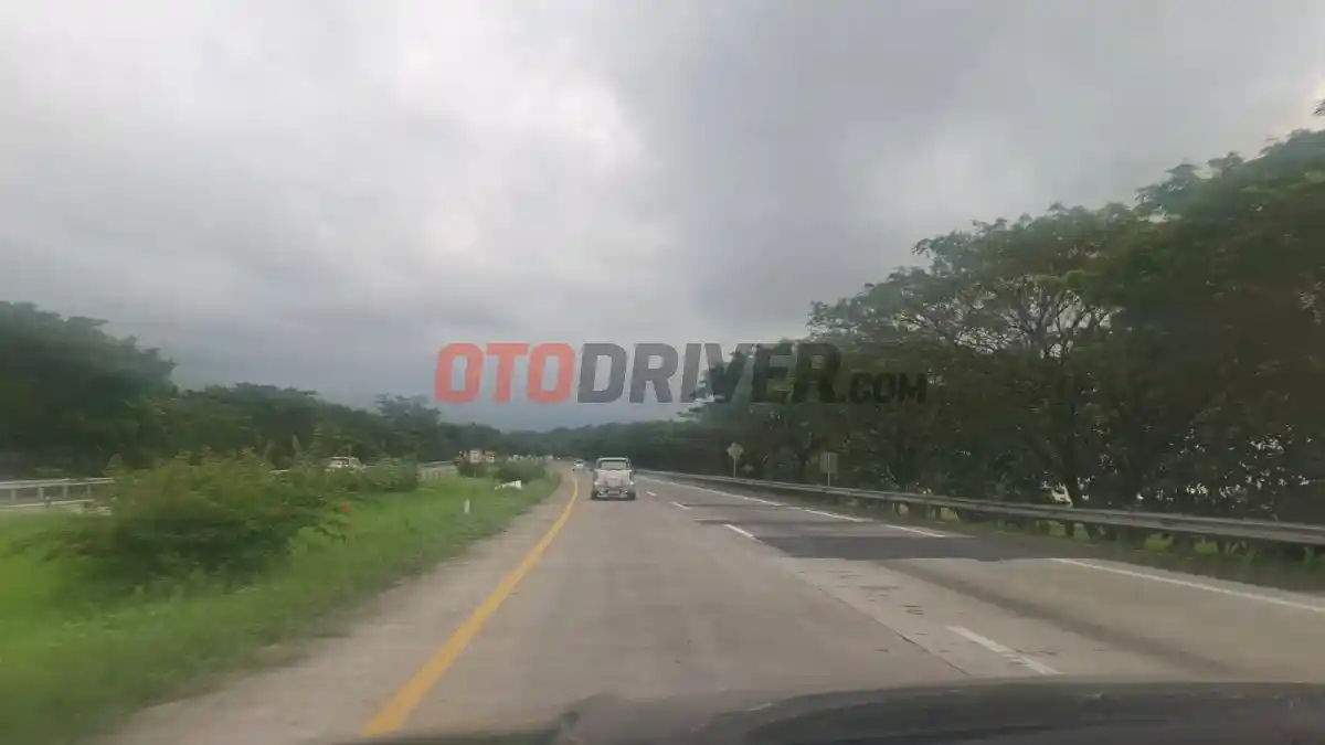 Foto - Perhatikan Jadwal One Way di Tol Trans Jawa Saat Arus Balik