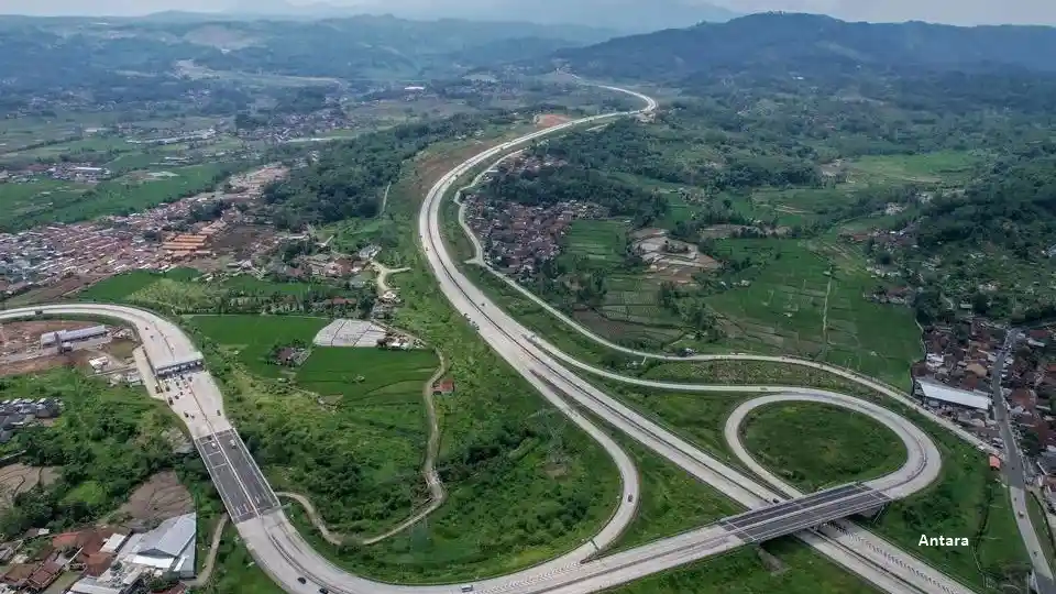Foto - Tol Cileunyi-Sumedang-Dawuan Gratis Saat Arus Balik?