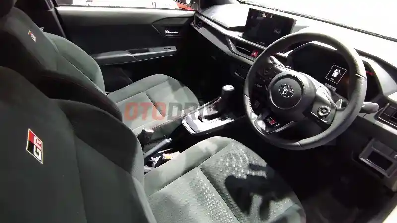 Foto - Intip Interior Toyota Agya GR Sport, Sangat Berbeda dari Versi LCGC