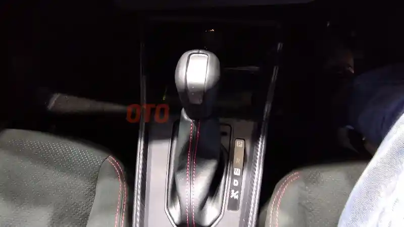 Foto - Intip Interior Toyota Agya GR Sport, Sangat Berbeda dari Versi LCGC