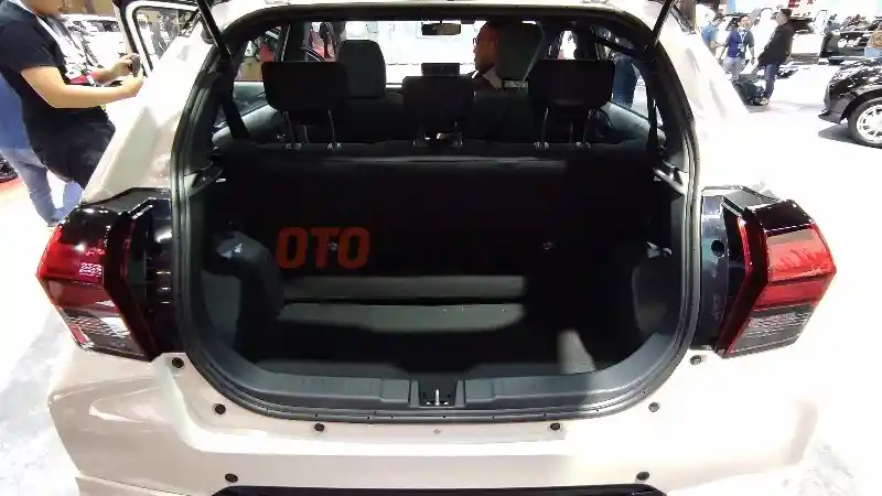 Foto - Melihat Interior All New Toyota Agya, Lebih Nyaman dan Luas