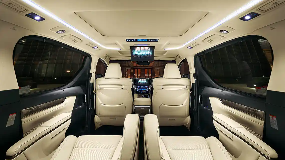 Foto - Toyota Alphard Facelift 2018 Resmi Muncul Sebagai Kado Natal