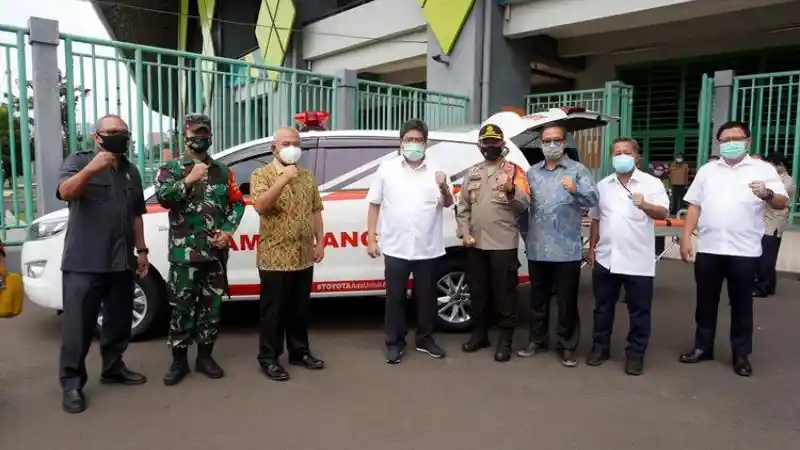 Foto - Toyota Innova Ambulance Terbaru Langsung Dikirim ke Bekasi