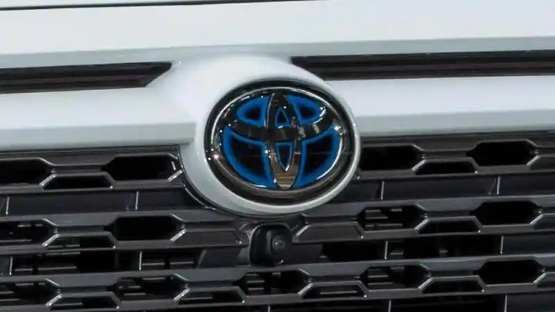 Berita - Toyota Indonesia Siapkan Banyak Pilihan Mobil Elektrifikasi Dalam Dua Tahun Ke Depan