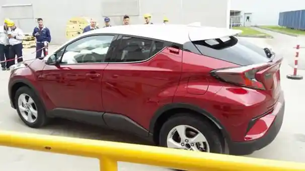 Foto - Penampakan Toyota C-HR Versi Produksi Massal 