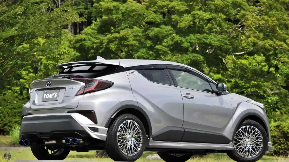 Foto - Bukan Cuma TRD, Toyota C-HR Juga Dapat Paket Modifikasi Dari TOM'S 