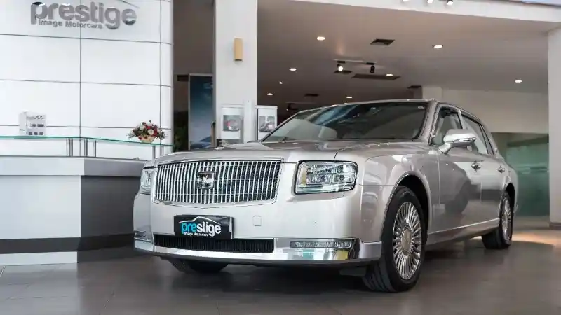 Berita - Mobil Kaisar Jepang Ini Resmi Hadir Di Indonesia