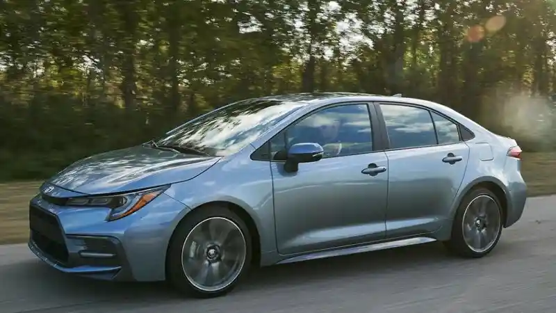 Foto - Corolla Hatchback Generasi Terbaru Versi AS Mulai Diproduksi 