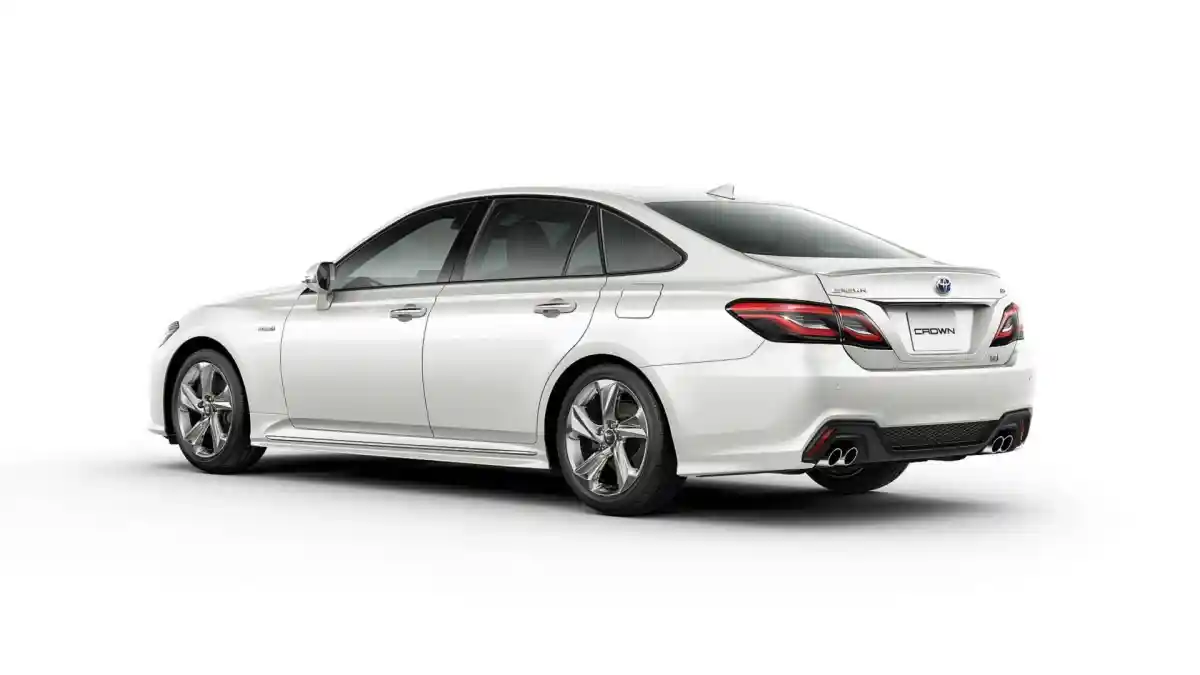 Foto - Selama 5 Tahun Toyota Crown Menteri Akan Gratis Servis