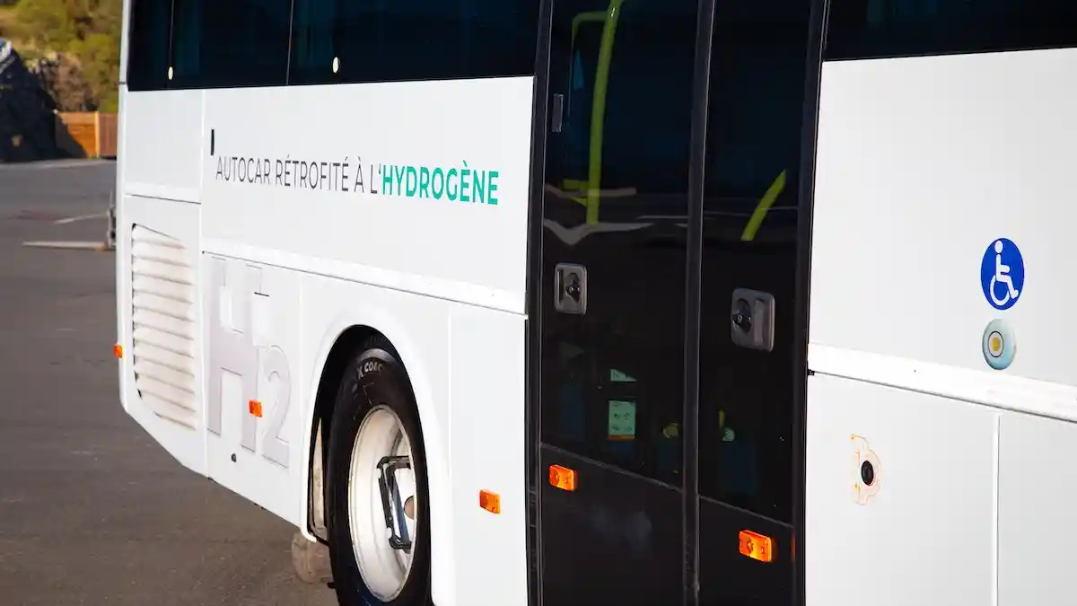 Bus - Toyota Bangun Bus Hidrogen Untuk Olimpiade 2024