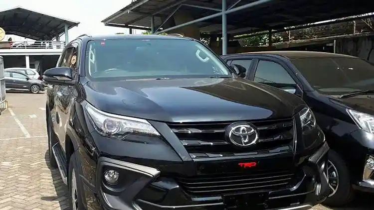 Foto - Fortuner Bonus PCX, Pajero Sport Bonus Apa?