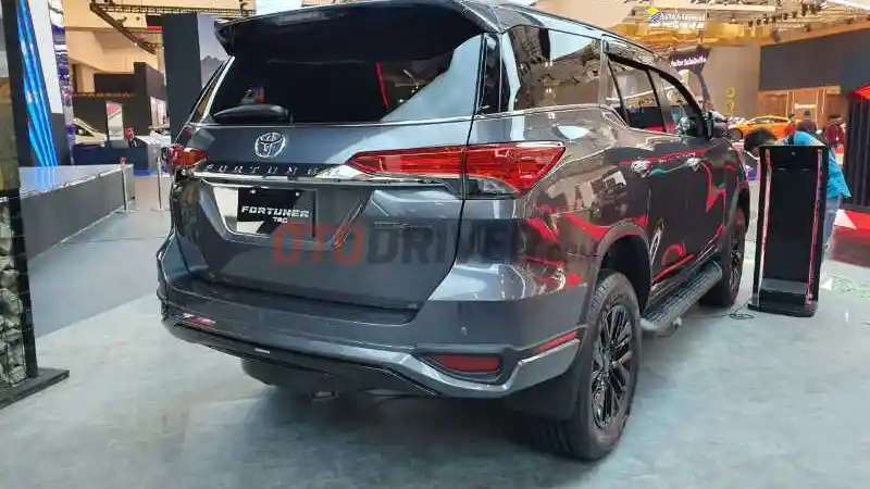 Foto - GIIAS 2019: Fortuner Dapati Facelift, Naik RP 1,5 Juta