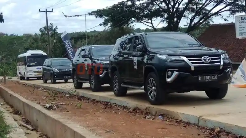 Foto - Biaya Servis Toyota Fortuner Manual dan Matic Selama 5 Tahun