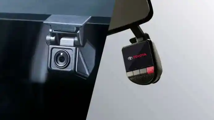 Foto - Fortuner Dan Hilux Versi Malaysia Sudah Bisa Apple Car Play Dan Android Auto Wireless!