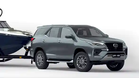 Foto - Toyota Fortuner 2.800 CC Bisa Dipesan Mulai Rp 15 Juta, Pengiriman Februari-Maret