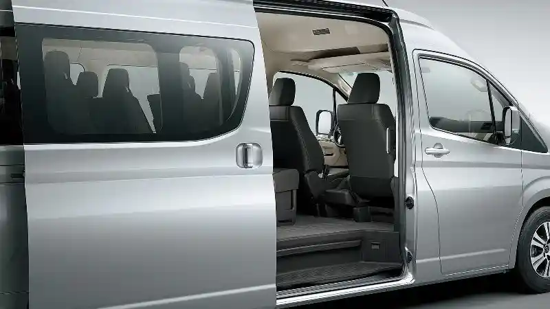 Foto - Toyota Hiace Terbaru Pakai Platform yang Sama Dengan C-HR