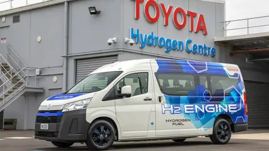 Van - Toyota HiAce “Hidrogen” Mulai Tes Di Australia