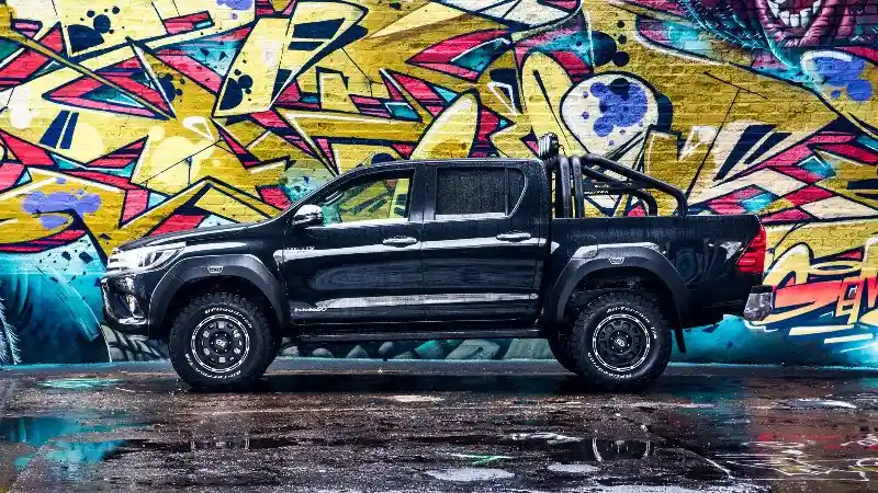 Foto - Toyota Hilux Edisi Baru Tawaran Menu Spesial dari Arctic Trucks
