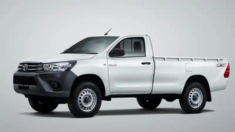 Berita - Toyota Hilux Single Cabin Resmi Ganti Mesin