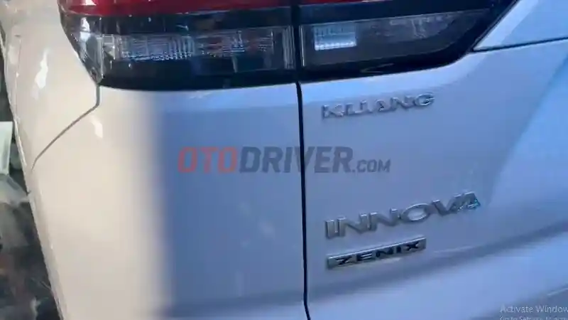 Foto - Mengenal Tujuh Grade Varian Toyota Innova Zenix Berserta Pilihan Warna