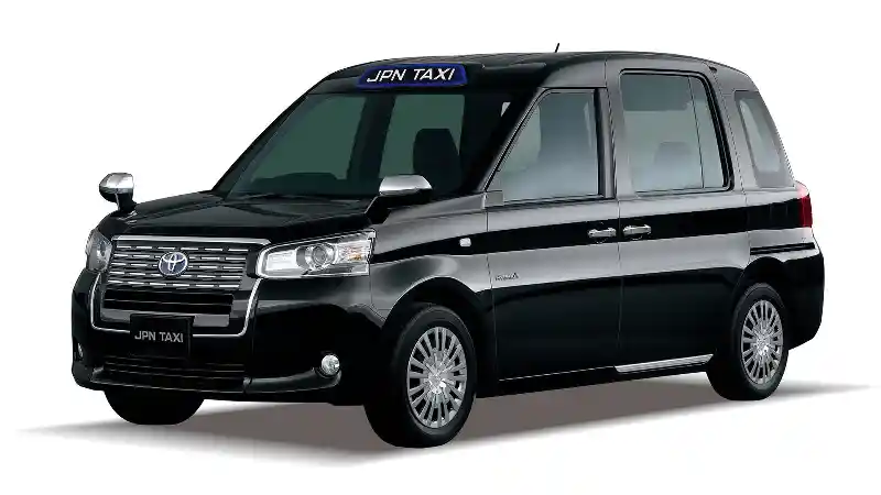 Foto - Honda Odyssey Jadi Ambulance Dadakan di Jepang