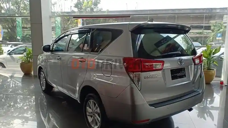Foto - Mencicil Kijang Innova Harus Siapkan RP 8 Jutaan Tiap Bulan