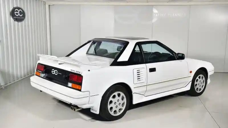 Foto - Selain Celica, Toyota Bakal Bangkitkan Kembali MR2
