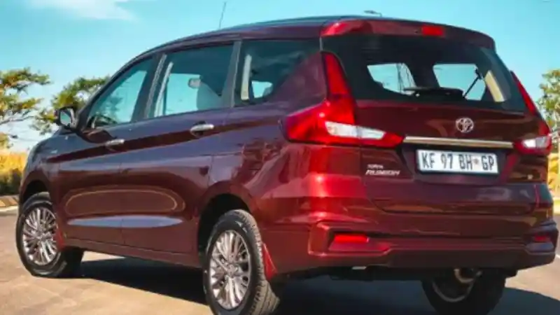 Foto - Suzuki Ertiga Versi Toyota Bakal Hadir Di India September 2023 Ini