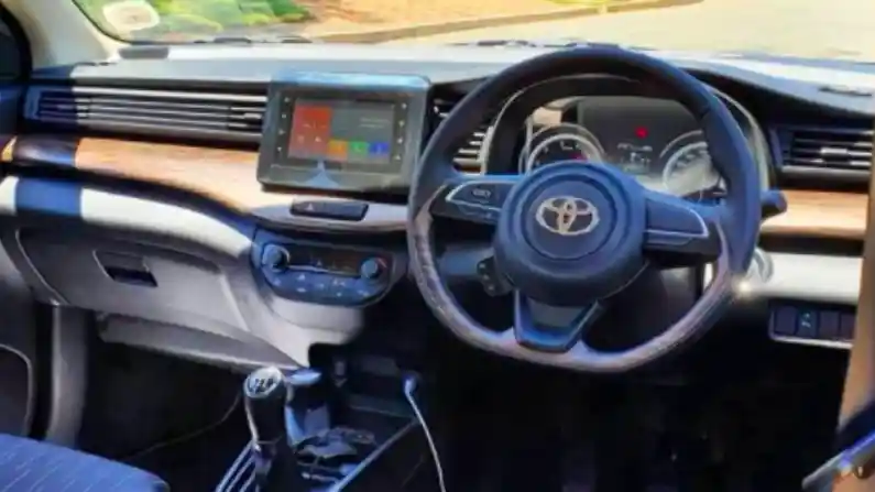 Foto - Suzuki Ertiga Versi Toyota Bakal Hadir Di India September 2023 Ini