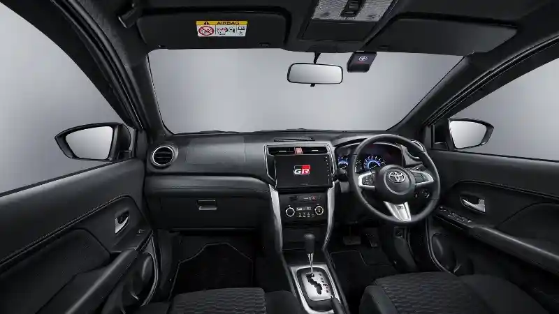 Foto - Toyota Rush Improvement 2024 Meluncur, Simak Perubahan Lengkapnya