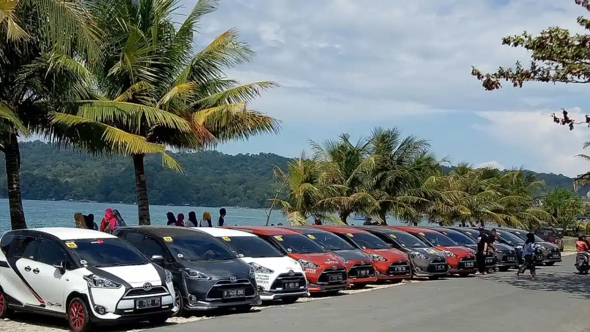Berita - Komunitas Toyota Sienta Touring untuk Tanam Terumbu Karang