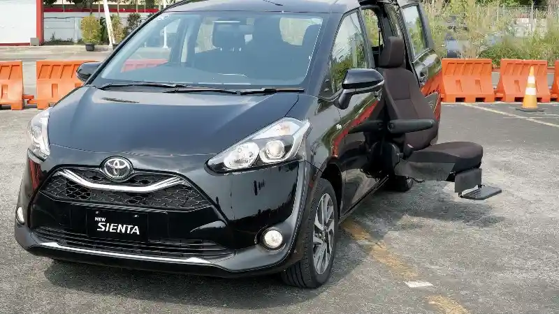 Berita - Toyota Perkenalkan Varian Baru Sienta, Simak Perbedaannya
