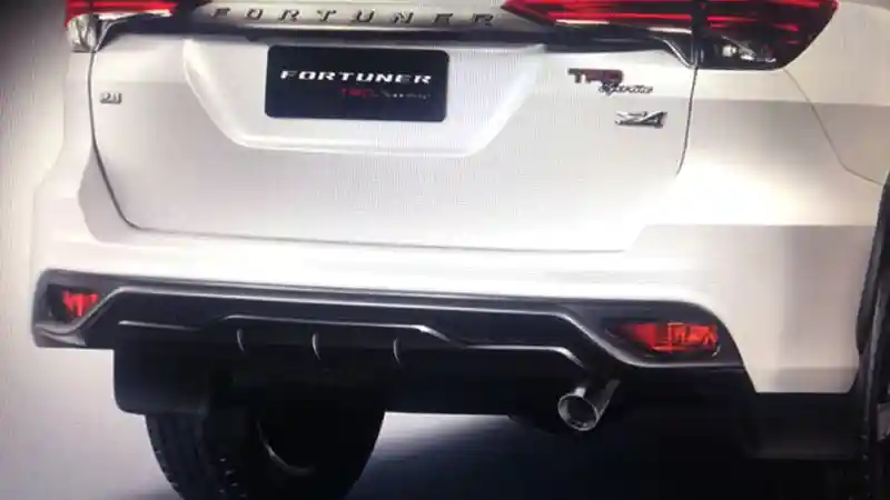 Foto - Toyota Fortuner TRD Sportivo 2 Siap Dirilis. Varian Apalagi ini?