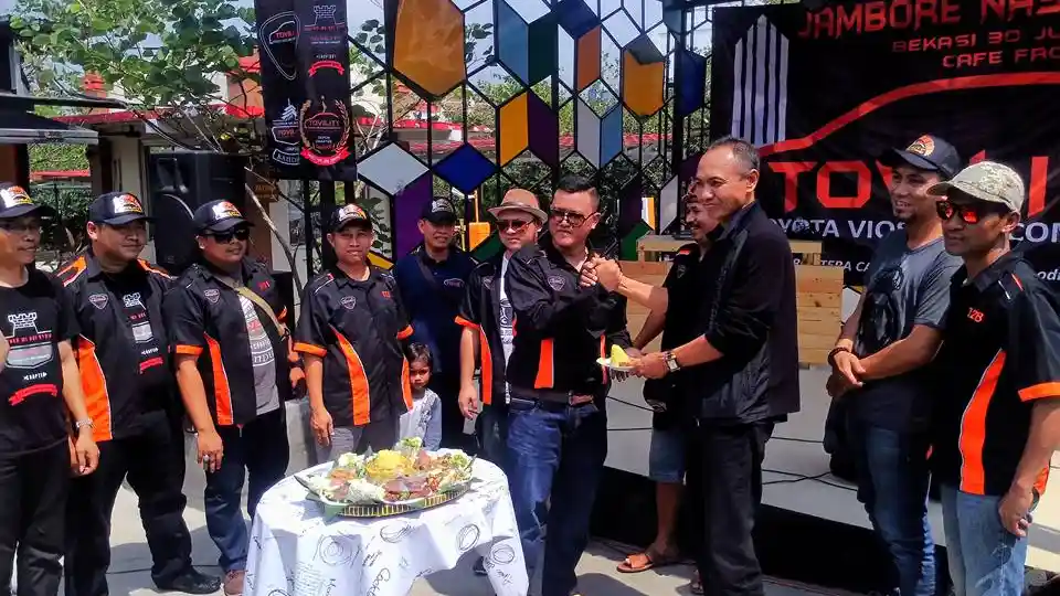 Foto - Toyota Vios Limo Community Jamnas Untuk Pertama Kalinya 