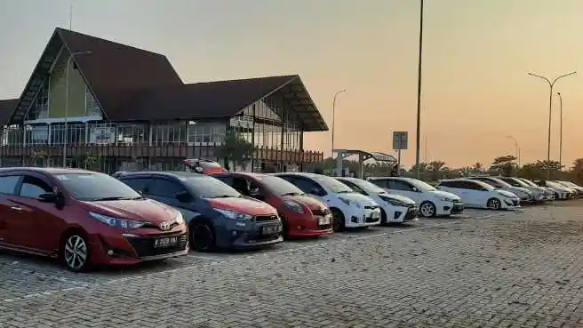 Berita - Acara Tutup Tahun Komunitas Toyota Yaris, Peduli Terhadap Lingkungan