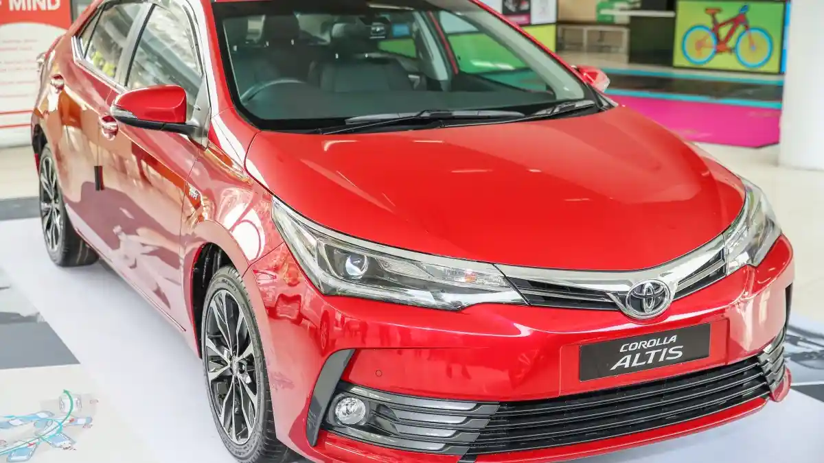 Berita - Toyota Corolla Altis Facelift Meluncur di Malaysia, Ini Harganya