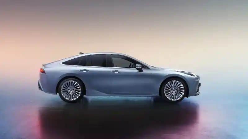 Foto - Sedan Listrik Terjangkau Dari Toyota Dipersiapkan Meluncur 2022 Di Cina, Simak Bocorannya