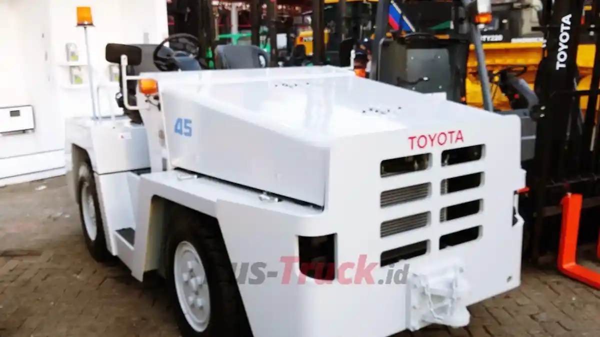 Truk - Toyota 52-3TD45, Si Kecil Bertenaga Gahar Penarik Beban