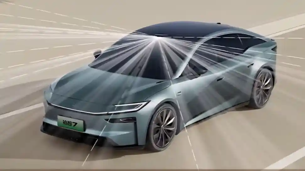 Foto - GAC-Toyota bZ7, Kolaborasi Teknologi Dengan Xiaomi Dan Huawei