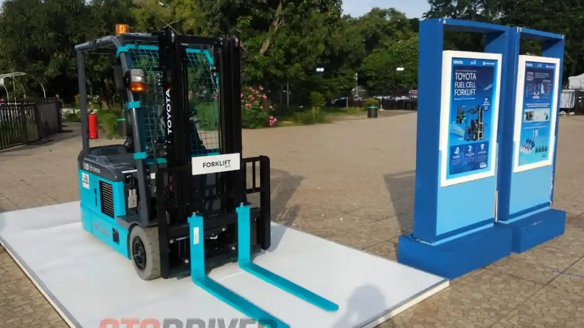 Foto - Toyota : Mengurangi Emisi Tidak Hanya Lewat Produk Mobil