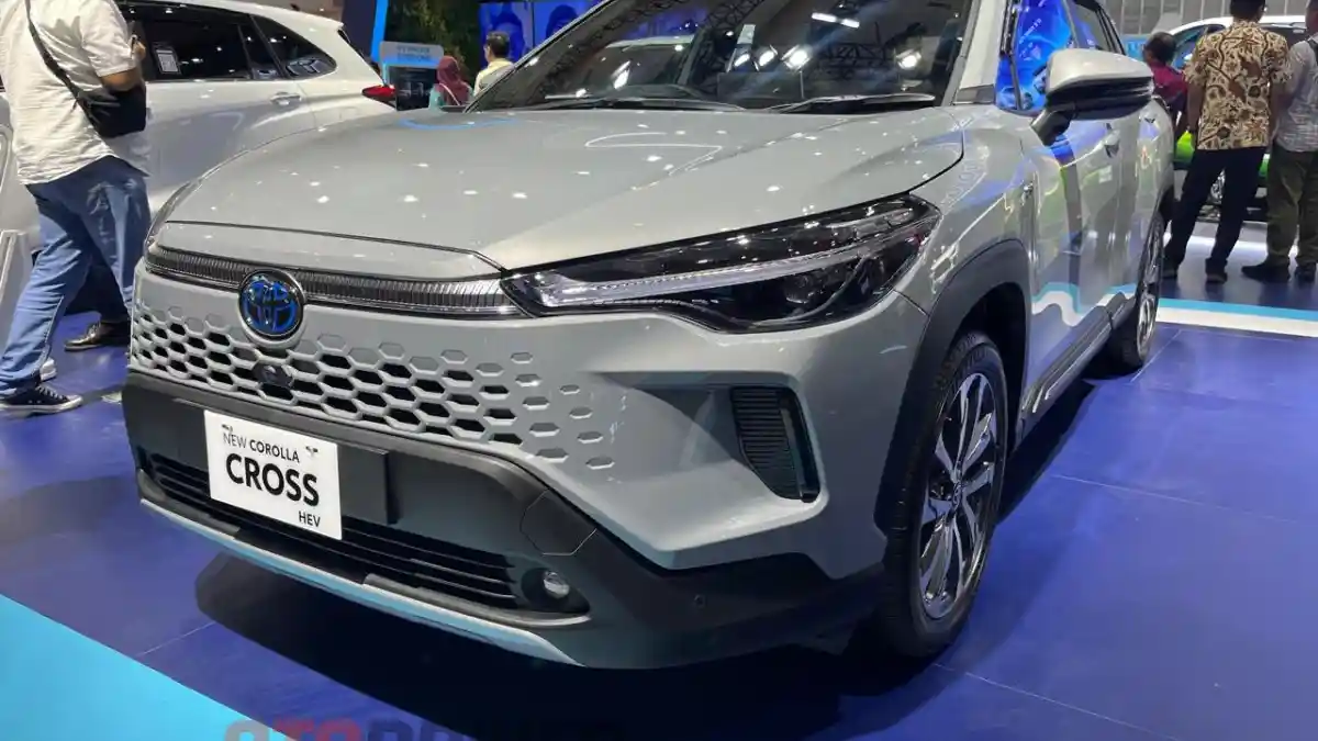 Berita - GALERI: Toyota Corolla Cross Facelift (10 FOTO)