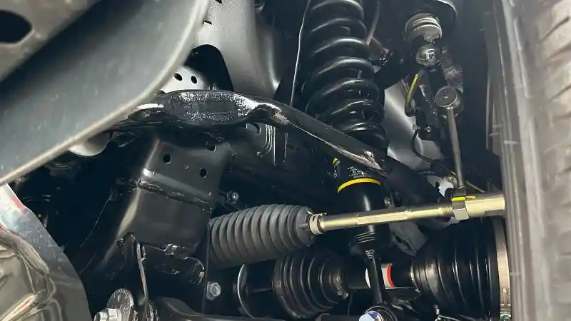 Foto - Toyota New Fortuner 4x4 Dapat Upgrade Suspensi Untuk Kenyamanan On-road dan Off-road