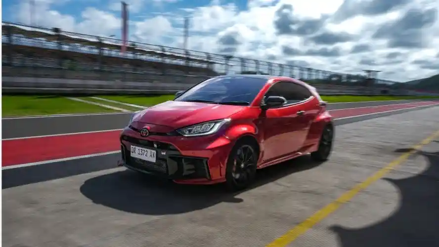 Foto - Menjajal Toyota GR Pure Di Sirkuit Mandalika, Ini Impresinya