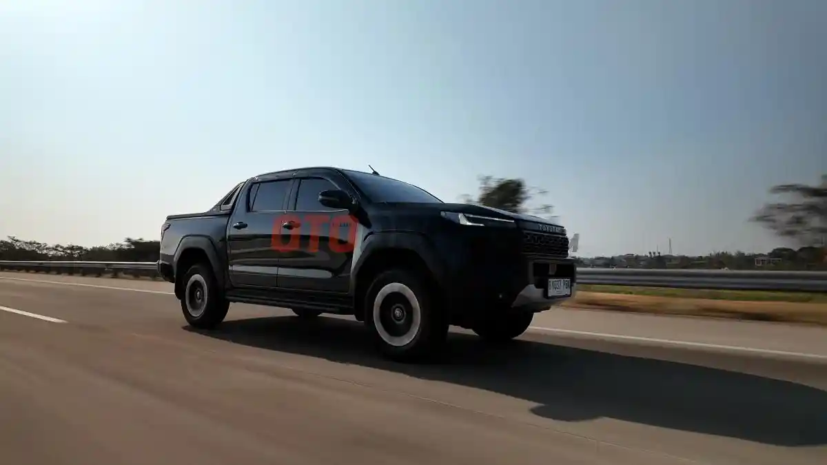 Foto - 5 Keunggulan Toyota Hilux Terbaru, Makin Bertenaga dan Siap Diajak Menjelajah