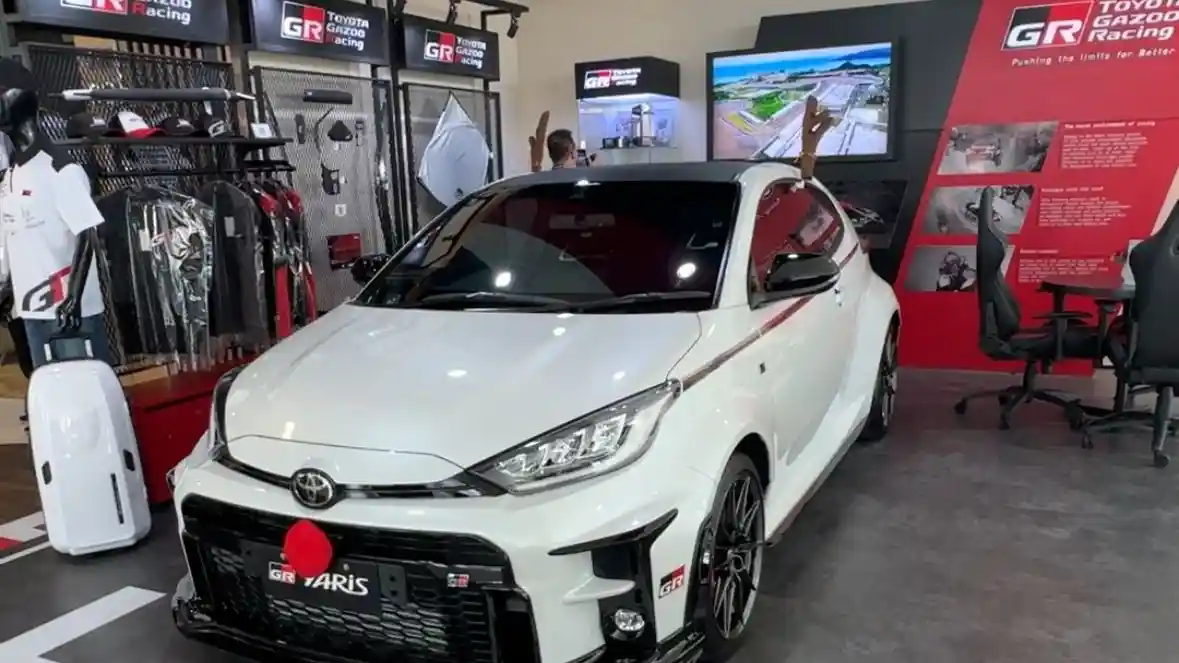 Foto - Melihat Lebih Dekat Dealer ToyotaTerbesar Di Nusa Tenggara Barat