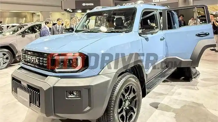 Foto - Siap-Siap Menyambut Land Cruiser FJ
