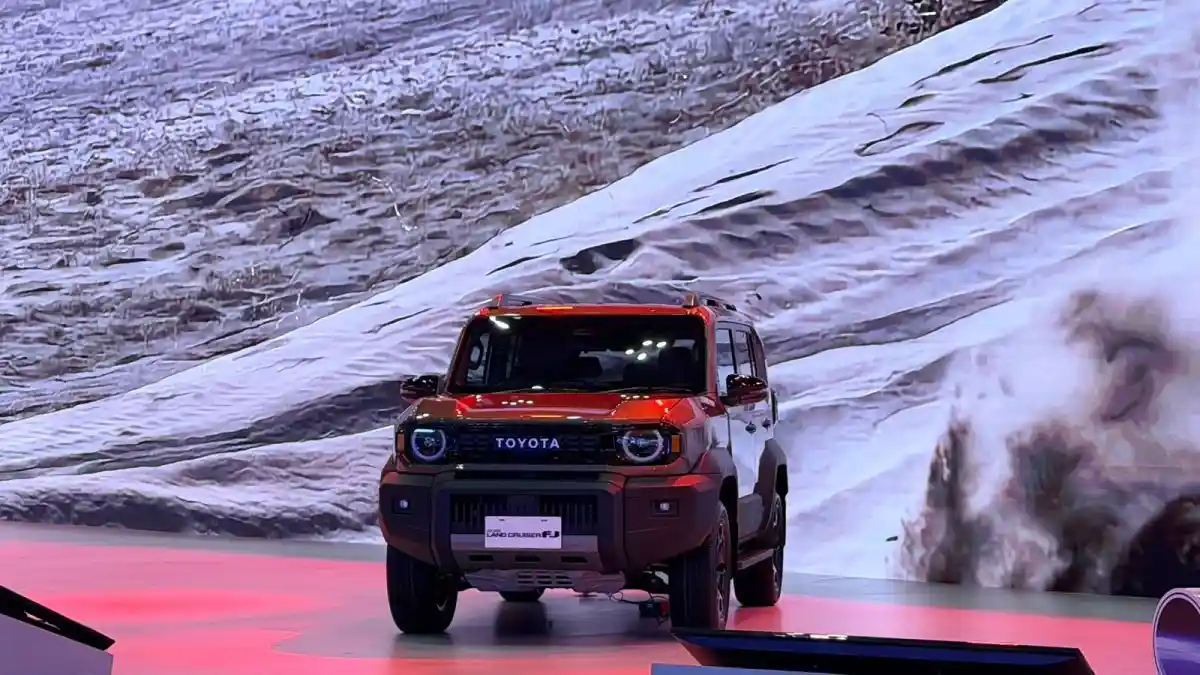Foto - Toyota Buka Suara Soal Harga Land Cruiser FJ, Belum Bisa Dipastikan di Bawah Rp 1 Miliar