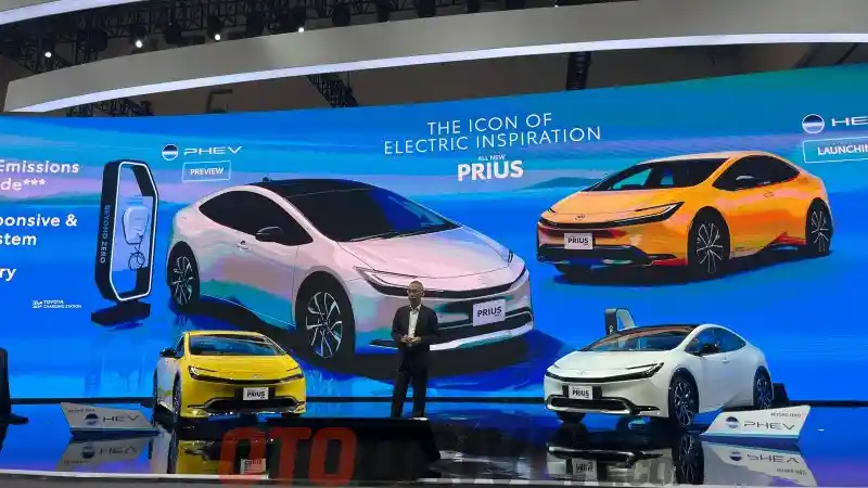 Berita - Toyota Luncurkan Prius, GR Yaris Facelift Dan Hilux Rangga